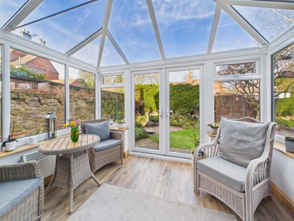 Castle Mews, Melbourne, DE73 8LW