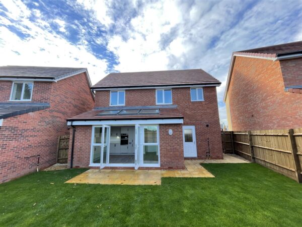 Leawood Gardens, Drakelow, Burton On Trent, DE15 9WN