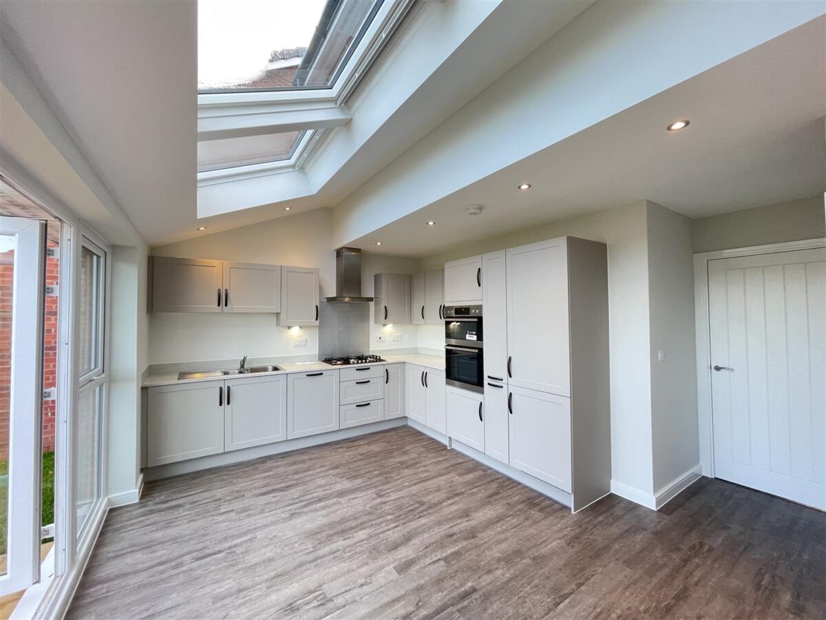 Leawood Gardens, Drakelow, Burton On Trent, DE15 9WN