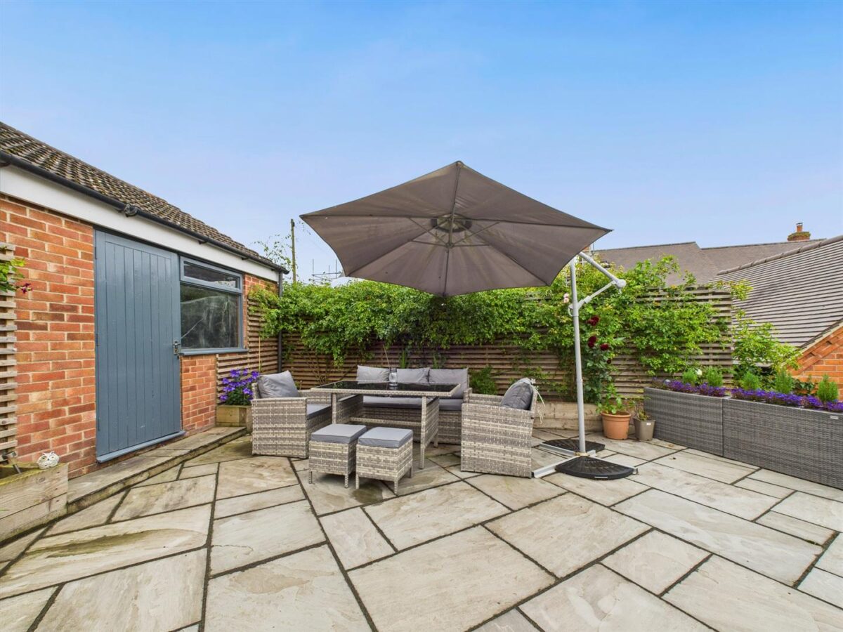 George Street, Melbourne, DE73 8JL