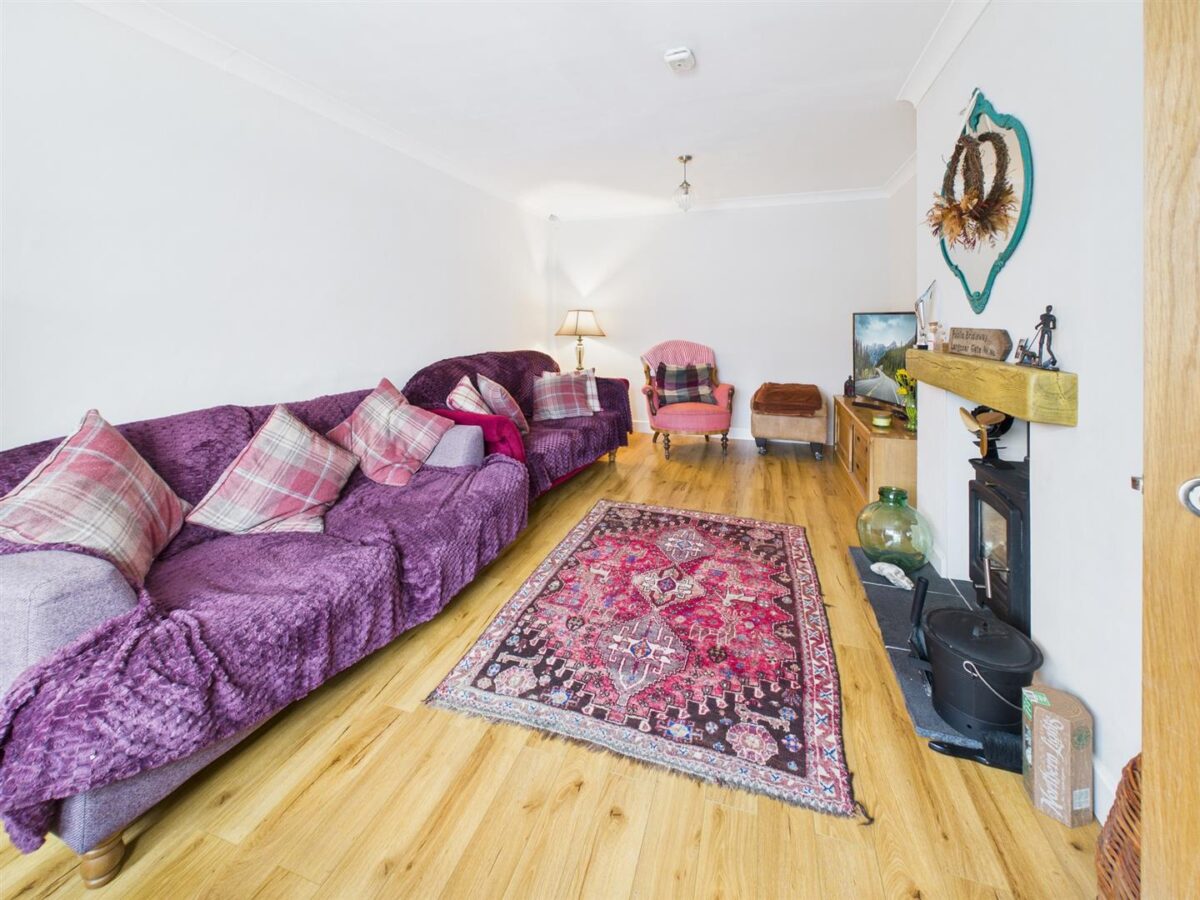 Queensway, Melbourne, DE73 8FG