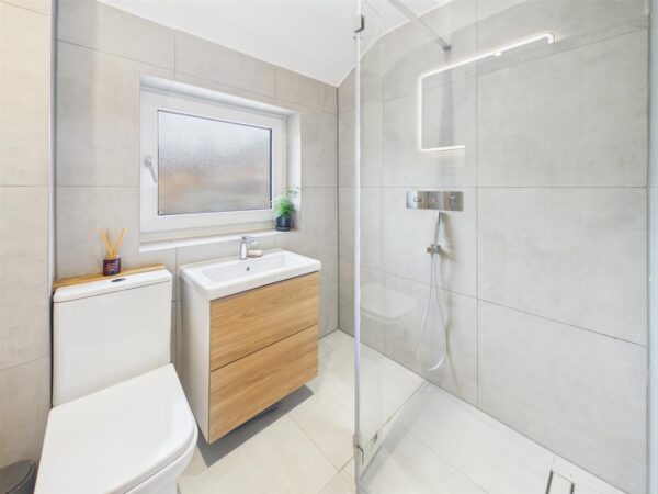 Commerce Street, Melbourne, DE73 8FT