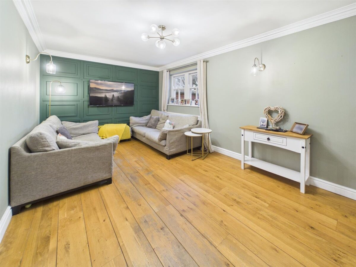 Commerce Street, Melbourne, DE73 8FT