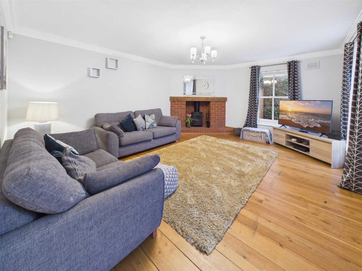 Commerce Street, Melbourne, DE73 8FT