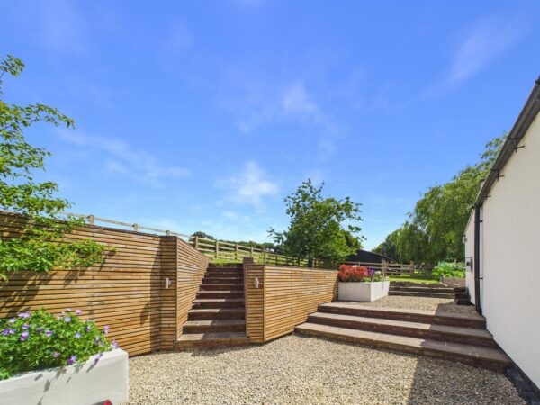 Valley View, Ticknall Road, Hartshorne, DE11 7BF