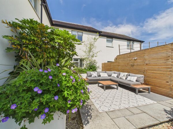 Valley View, Ticknall Road, Hartshorne, DE11 7BF