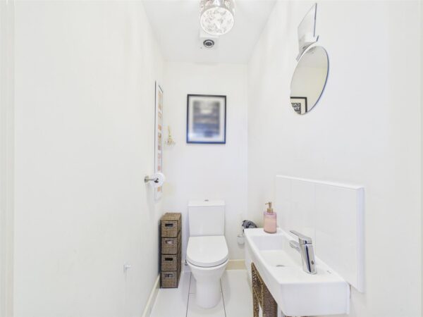 Tivey Way, Melbourne, DE73 8JS