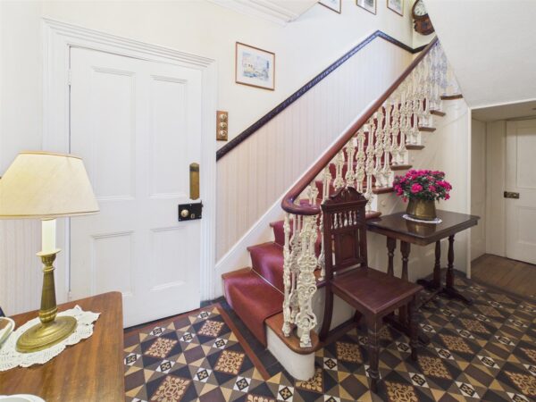 Warwick House, Derby Road, Melbourne, DE73 8FE