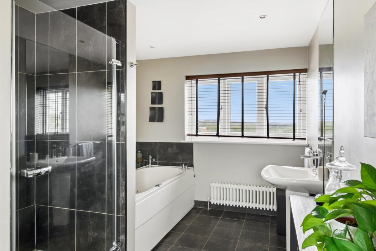 Valley View, Ticknall Road, Hartshorne, DE11 7BF