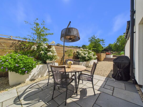 Valley View, Ticknall Road, Hartshorne, DE11 7BF