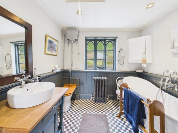 Harebell, Hollow Road, Breedon-On-The-Hill, DE73 8AU