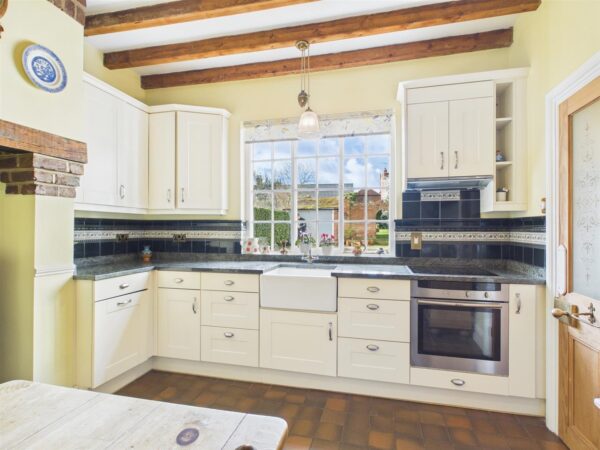 Warwick House, Derby Road, Melbourne, DE73 8FE