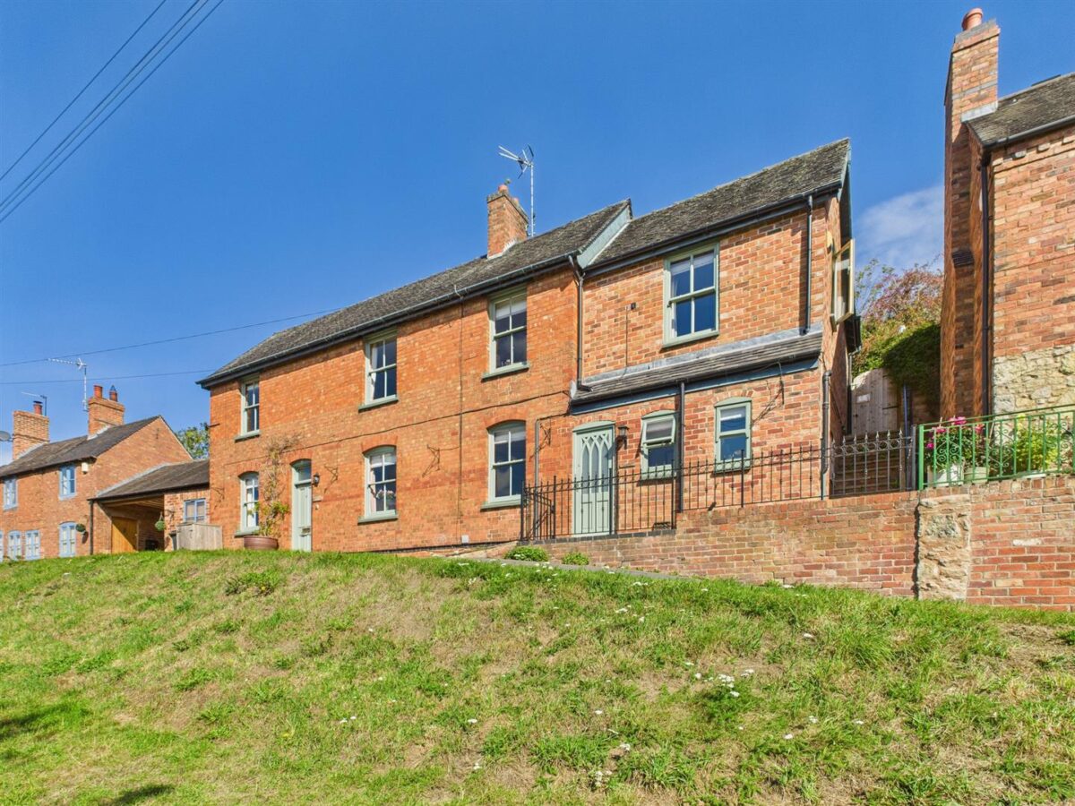 Harebell, Hollow Road, Breedon-On-The-Hill, DE73 8AU