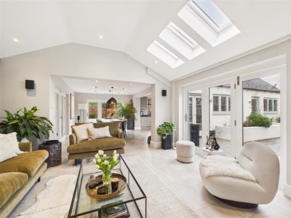 Valley View, Ticknall Road, Hartshorne, DE11 7BF