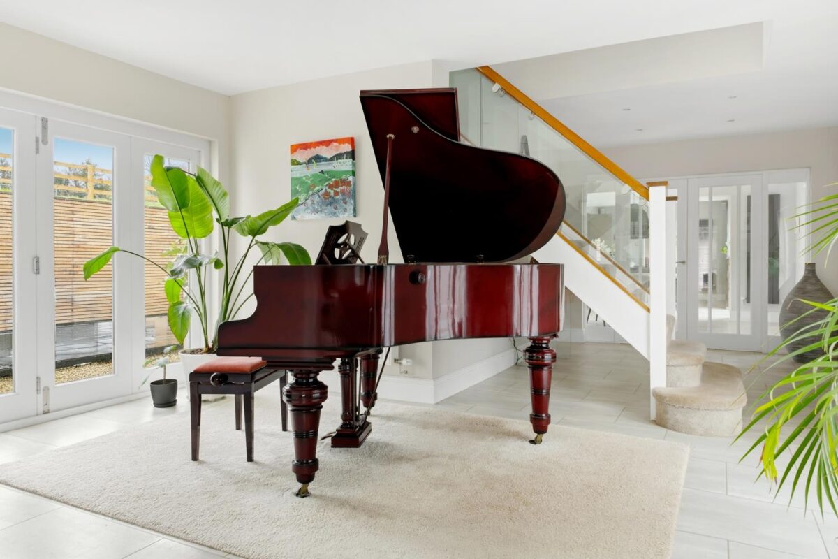 Valley View, Ticknall Road, Hartshorne, DE11 7BF