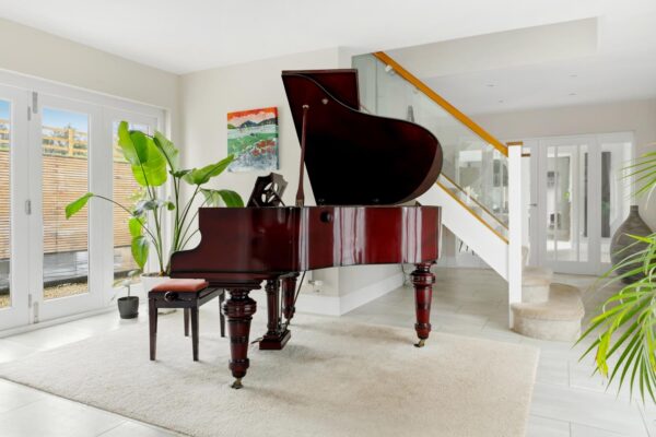 Valley View, Ticknall Road, Hartshorne, DE11 7BF