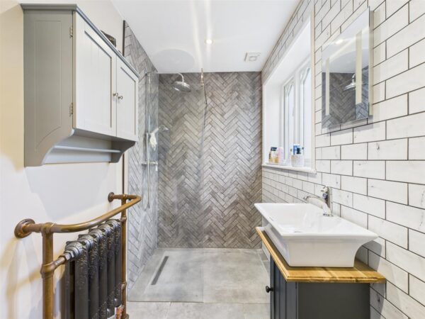 Harebell, Hollow Road, Breedon-On-The-Hill, DE73 8AU