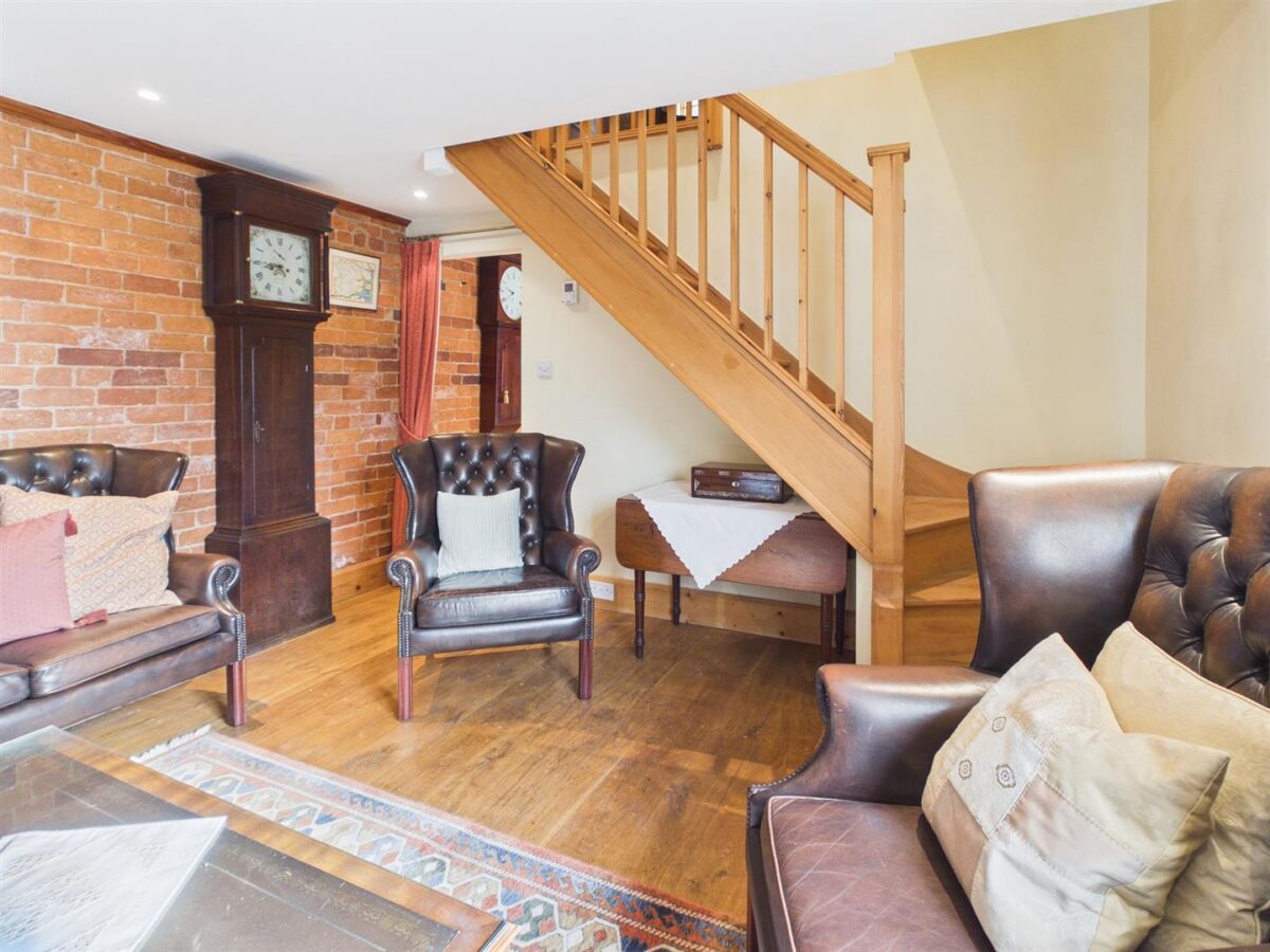 Warwick House, Derby Road, Melbourne, DE73 8FE