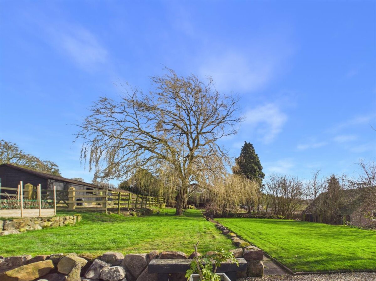 Valley View, Ticknall Road, Hartshorne, DE11 7BF