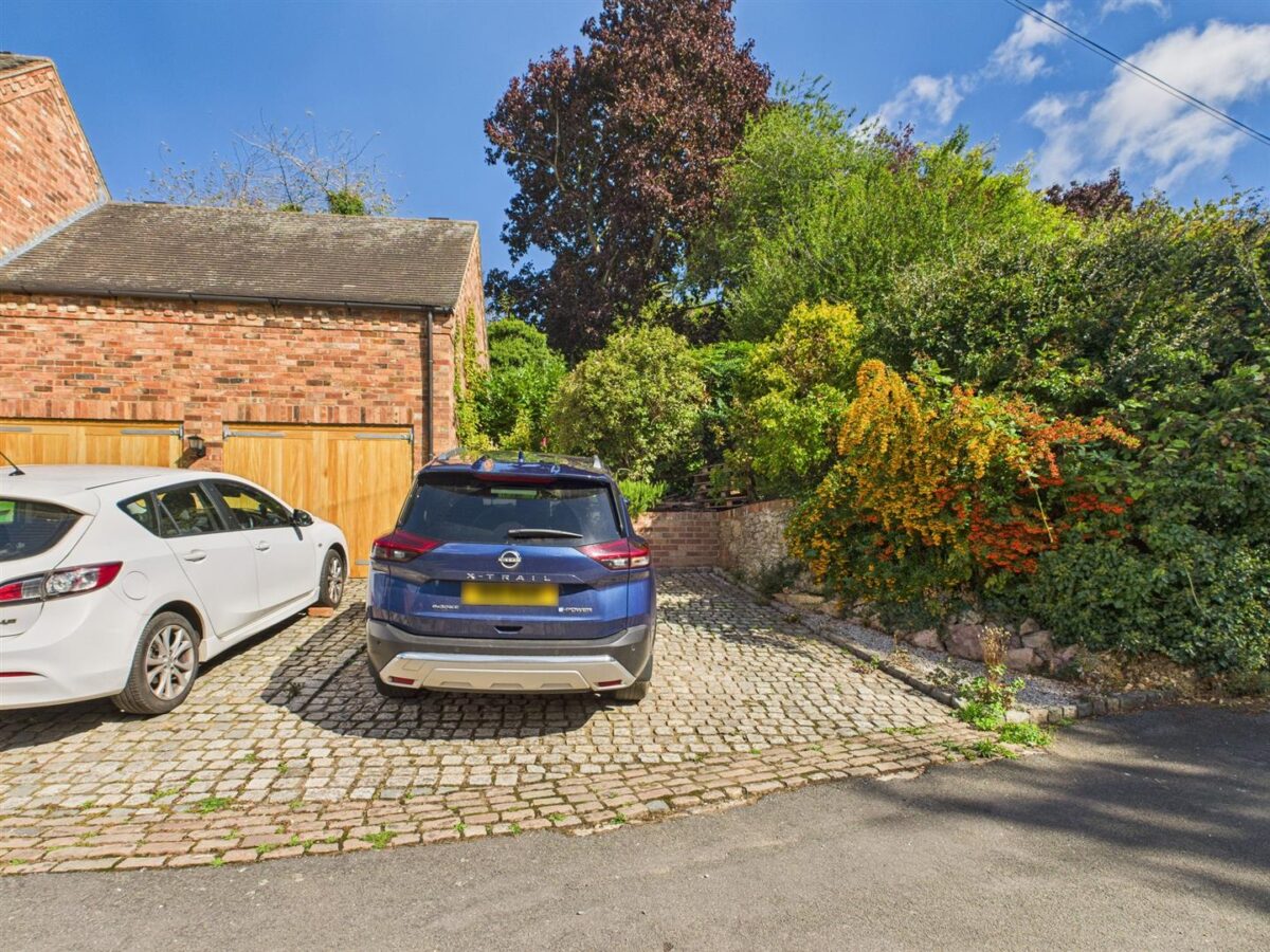 Harebell, Hollow Road, Breedon-On-The-Hill, DE73 8AU