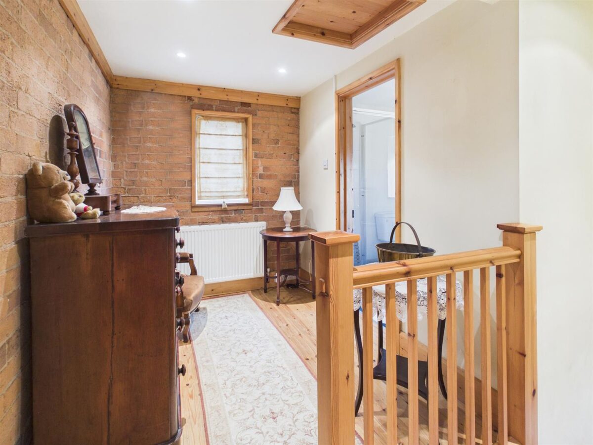 Warwick House, Derby Road, Melbourne, DE73 8FE