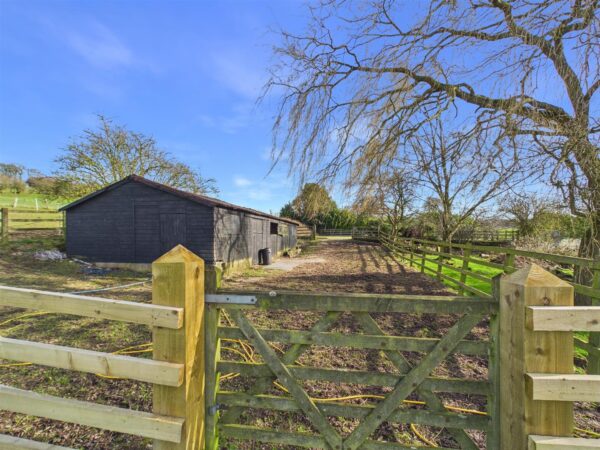 Valley View, Ticknall Road, Hartshorne, DE11 7BF