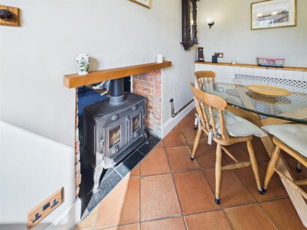 Harebell, Hollow Road, Breedon-On-The-Hill, DE73 8AU