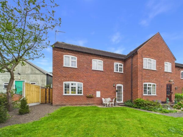 Chantry Close, Melbourne, DE73 8ET