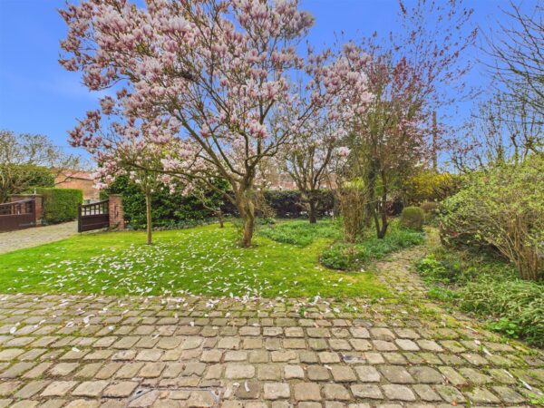 Main Street, Long Whatton, LE12 5DF