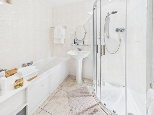 Main Street, Long Whatton, LE12 5DF