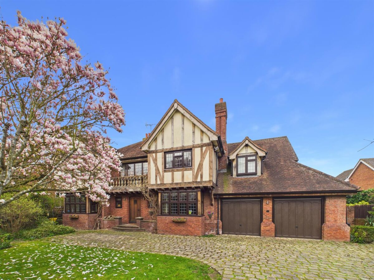 Main Street, Long Whatton, LE12 5DF