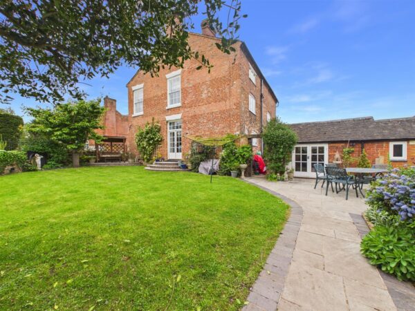 Bridge Farm, Derby Road, Swarkestone, DE73 7JB