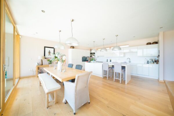 Broadstone Holt, Bog Lane, Melbourne, DE73 8HU