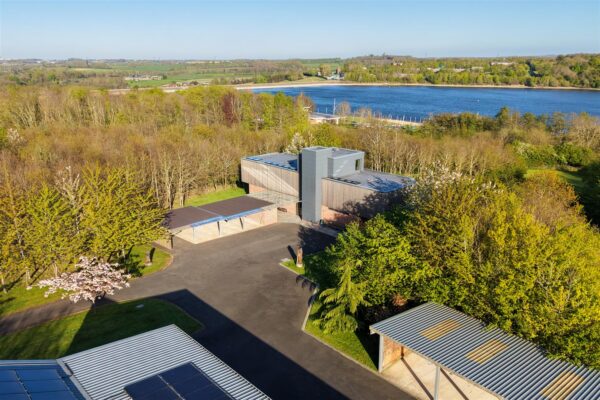 Broadstone Holt, Bog Lane, Melbourne, DE73 8HU