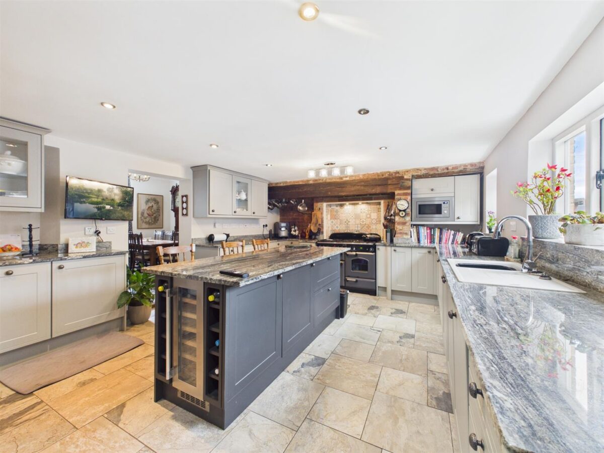 Bridge Farm, Derby Road, Swarkestone, DE73 7JB