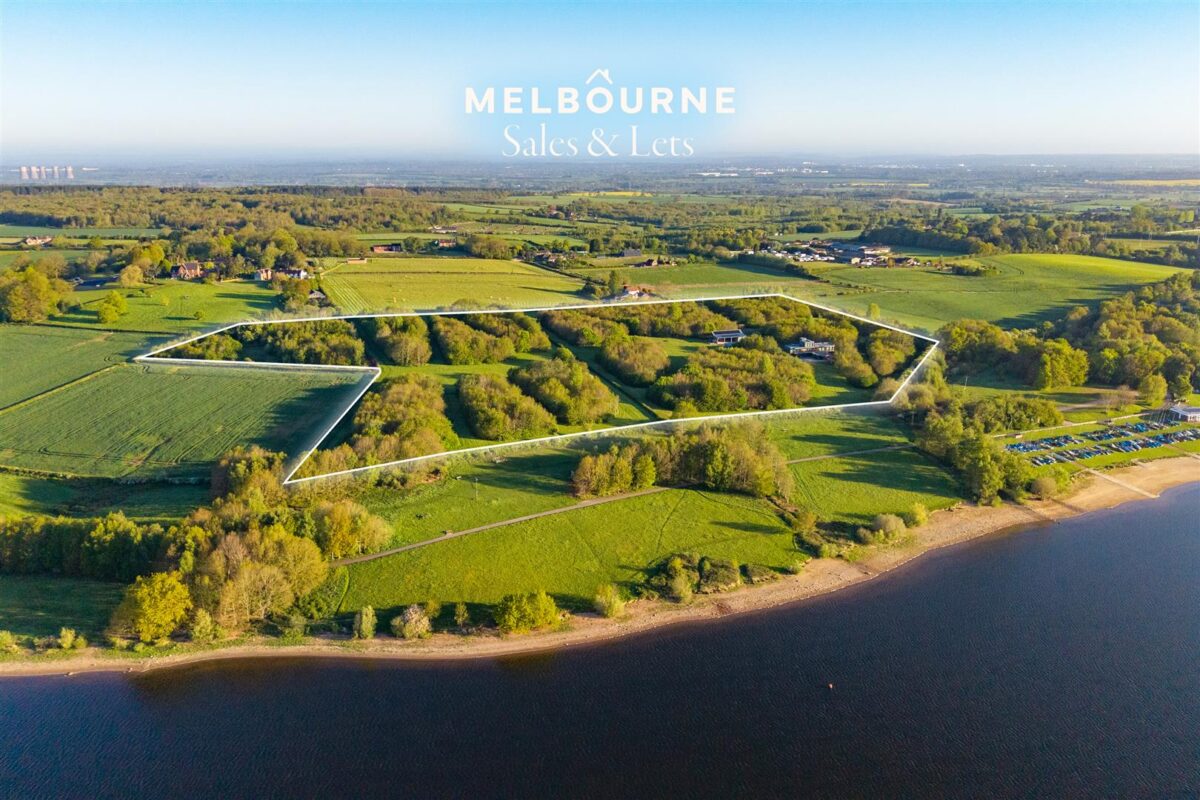 Broadstone Holt, Bog Lane, Melbourne, DE73 8HU