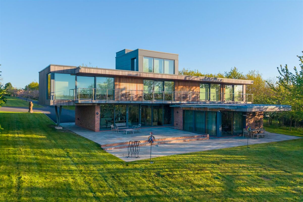 Broadstone Holt, Bog Lane, Melbourne, DE73 8HU