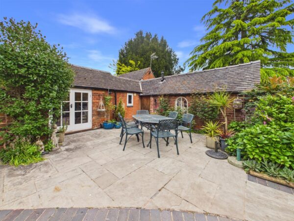 Bridge Farm, Derby Road, Swarkestone, DE73 7JB