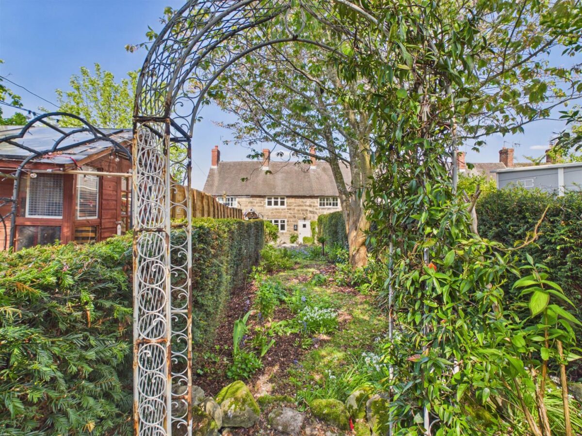 Chambers Row, Blanch Croft, Melbourne, DE73 8GG