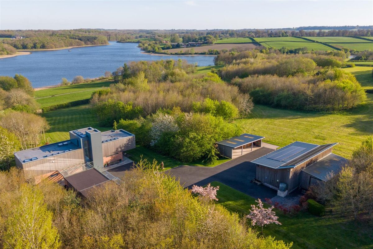 Broadstone Holt, Bog Lane, Melbourne, DE73 8HU