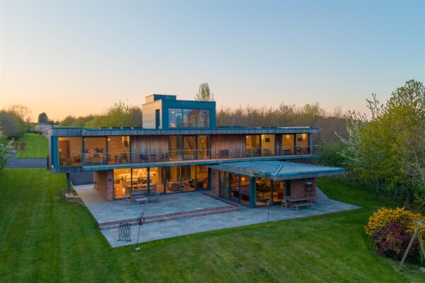 Broadstone Holt, Bog Lane, Melbourne, DE73 8HU