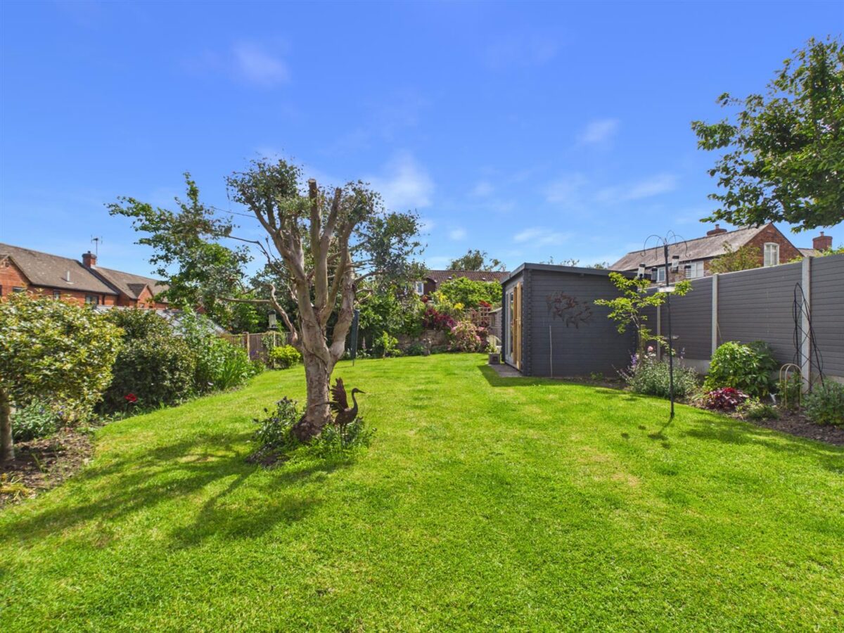 Dunnicliffe Lane, Melbourne, DE73 8GE