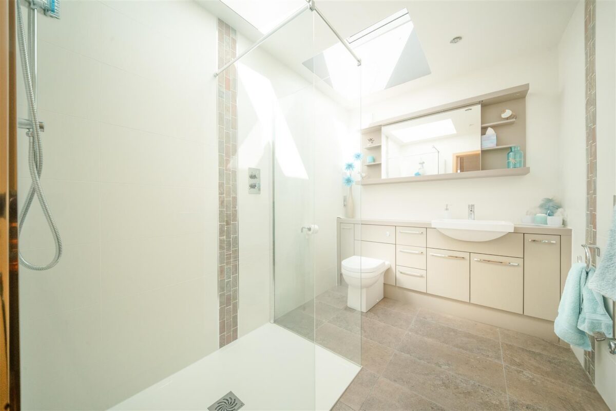 Broadstone Holt, Bog Lane, Melbourne, DE73 8HU