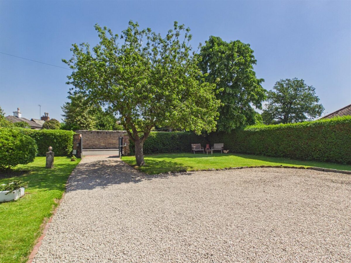 Hollybush House, Church Lane, Barrow-On-Trent, DE73 7HB