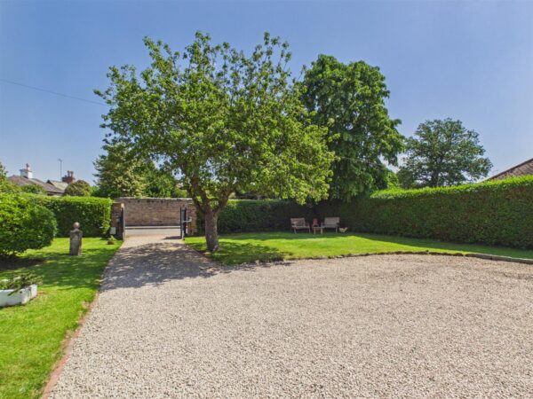 Hollybush House, Church Lane, Barrow-On-Trent, DE73 7HB