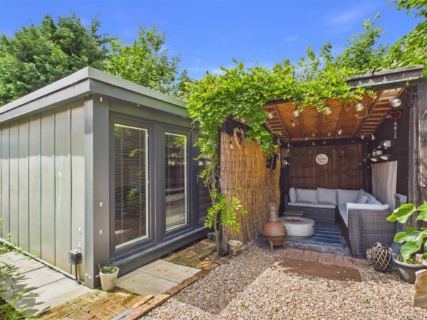 Skinners Lane, Whitwick, Coalville, LE67 5HF