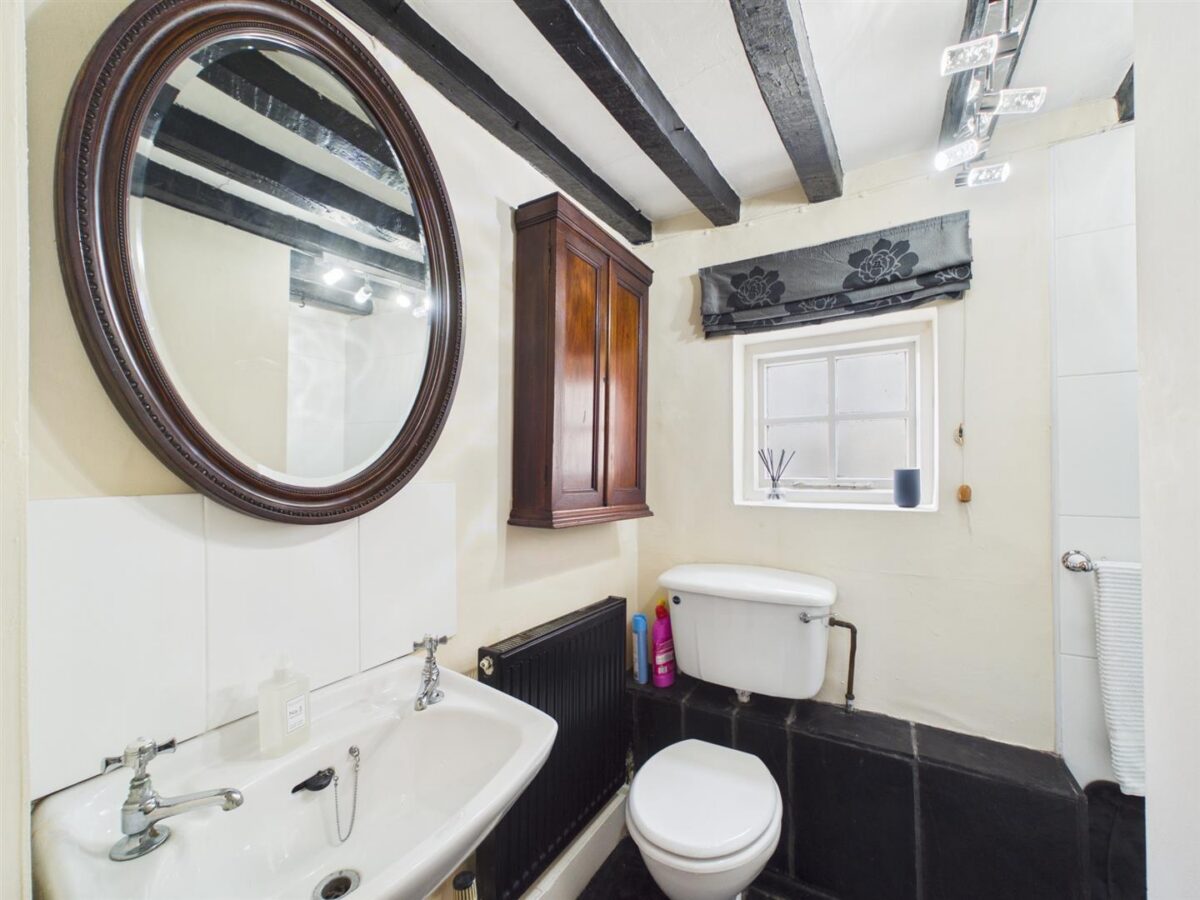 Hollybush House, Church Lane, Barrow-On-Trent, DE73 7HB