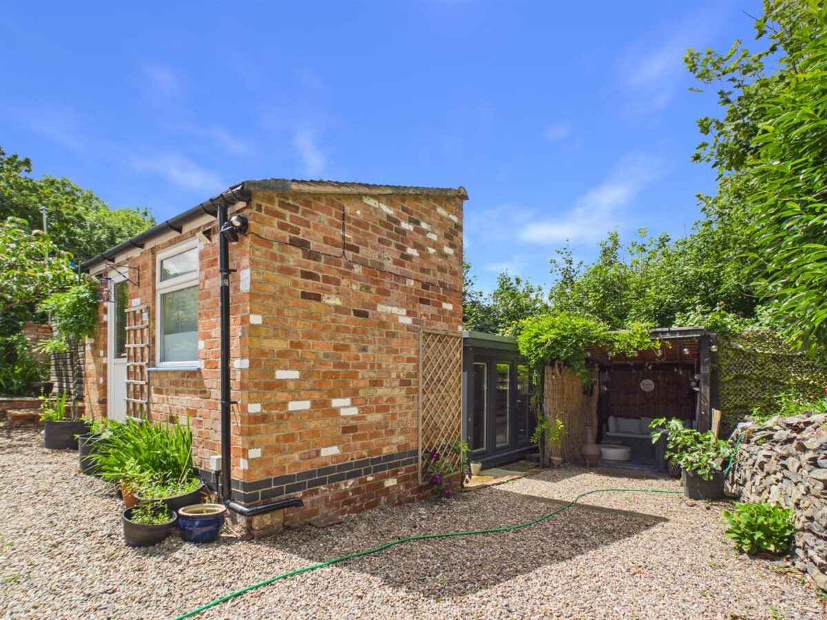 Skinners Lane, Whitwick, Coalville, LE67 5HF