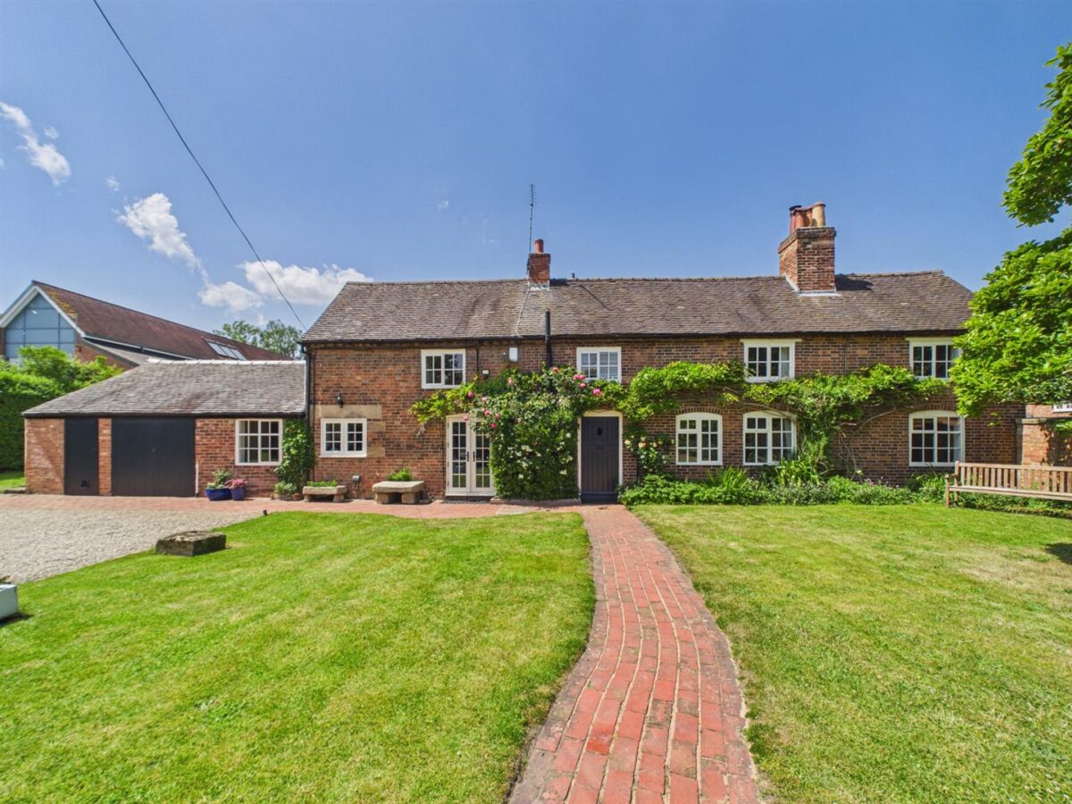 Hollybush House, Church Lane, Barrow-On-Trent, DE73 7HB