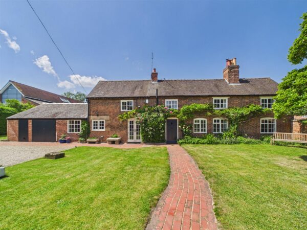 Hollybush House, Church Lane, Barrow-On-Trent, DE73 7HB